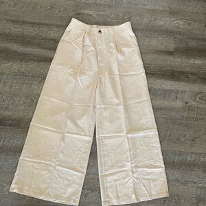 Elegant Cream Wide-Leg Cropped Pants